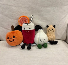 Load image into Gallery viewer, Jellycat Amuseables Garlic
