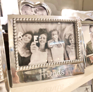 Mariposa Friends Frame