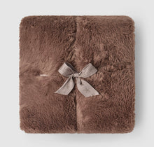 Load image into Gallery viewer, Barefoot Dreams Cloud Faux Fur Throw (Sable, Sandstone)
