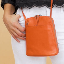 Load image into Gallery viewer, Lilly Crossbody Leather Bag  (6 Colors)
