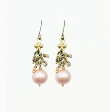 Load image into Gallery viewer,  Blush Pearl Dangle Earrings

