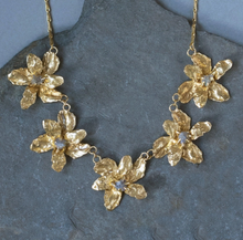 Load image into Gallery viewer, Emilie Shapiro Starflower Necklace
