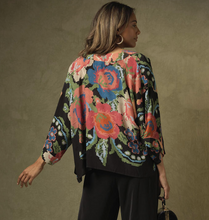 Load image into Gallery viewer, Woven Flowers Kimono, Short
