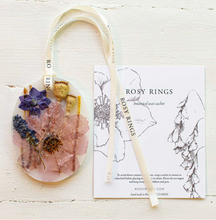 Load image into Gallery viewer, Oval Botanical Wax Sachet, Roman Lavender
