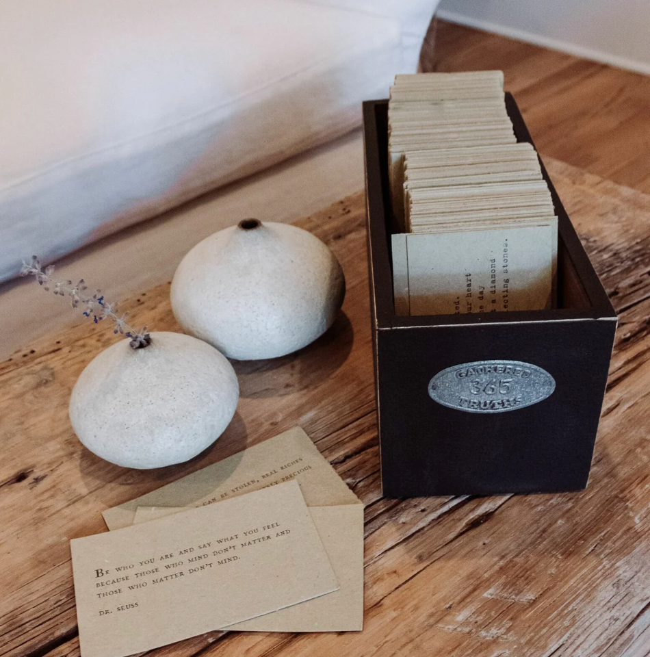 365 Gathered Truths Box, Black