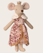 Load image into Gallery viewer, Maileg Queen Mouse, Mom In Castle
