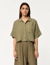 Load image into Gallery viewer, Humility Livia Linen Shirt (Cream, Green)
