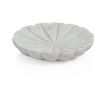 Load image into Gallery viewer, Marble Flower Soap Dish
