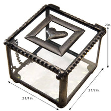 Load image into Gallery viewer, Clear Glass Box with Heart Accent
