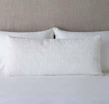 Load image into Gallery viewer, Bella Notte Linens Vienna Lumbar Pillow
