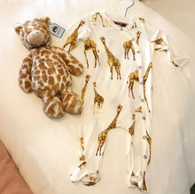 Load image into Gallery viewer, Jellycat Bashful Giraffe, Medium
