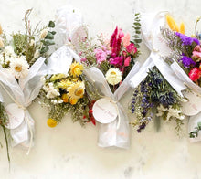 Load image into Gallery viewer, Romantic Dried Flower Bundle (4 Styles)
