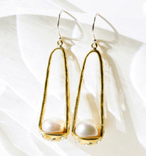 Load image into Gallery viewer, Waxing Poetic Aphrodite Earrings
