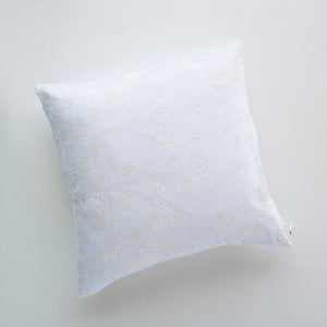 Bella Notte Linens Lynette Throw Pillow, 24x24 (19 colors)