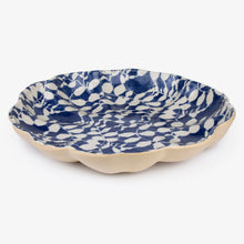 Load image into Gallery viewer, Terrafirma Ceramics Large Scallop Bowl
